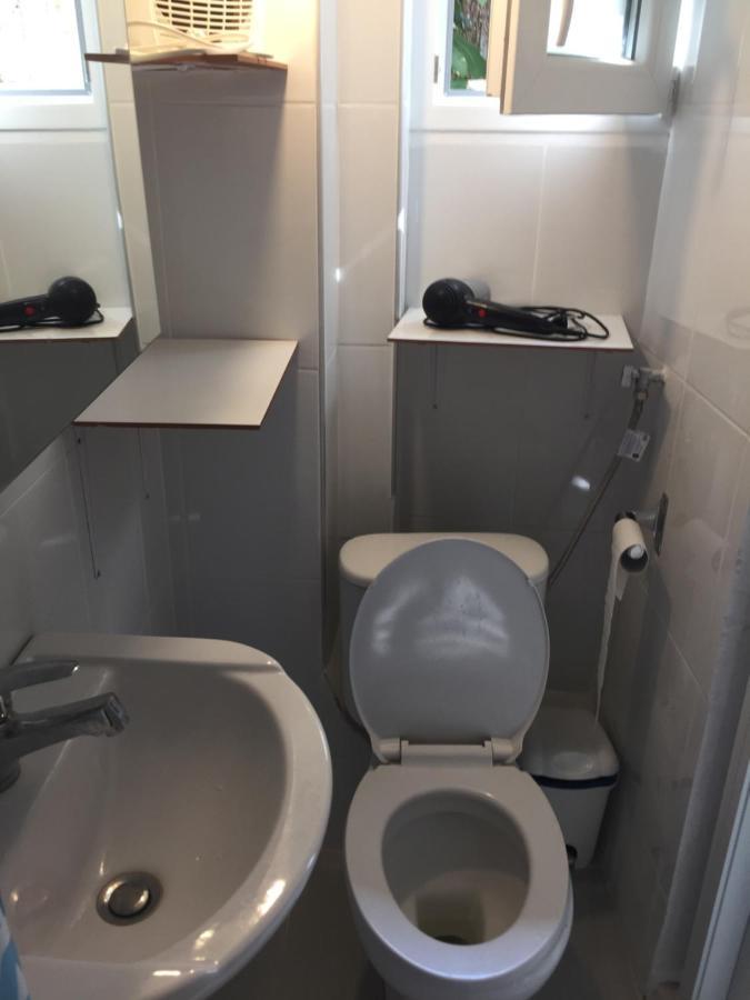 Cozy White Home テッサロニキ エクステリア 写真